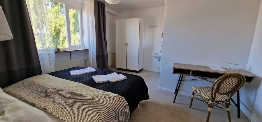 Economy Tek Büyük Yataklı Oda, 2 Tek Kişilik Yatak, Kısmi Deniz Manzaralı