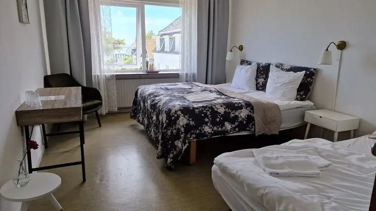 Tek Büyük Yataklı Oda, 2 Tek Kişilik Yatak, Banyolu/Duşlu, Deniz Manzaralı