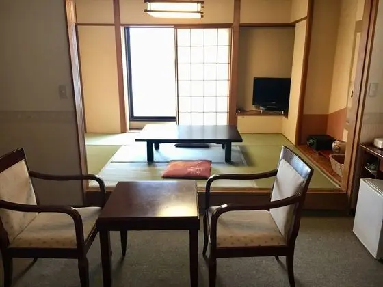 Traditional Oda, Sigara İçilmez (2 Bed, Futon from 3rd person)
