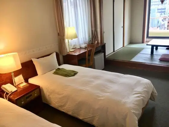 Traditional Oda, Sigara İçilmez (2 Bed, Futon from 3rd person)