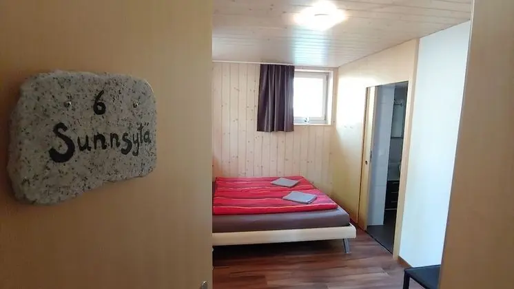 Tek Büyük Yataklı Oda (Sunnsytae)