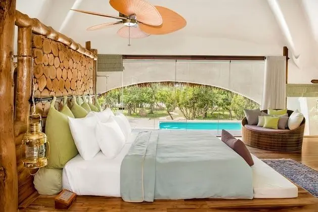 All Inclusive Luxury Cabin with Safari