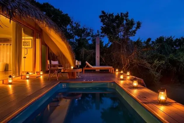 All Inclusive Luxury Cabin with Safari