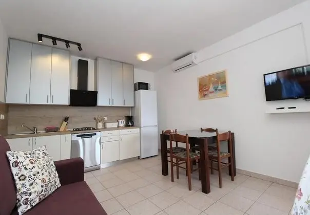 Apart Daire (UGA - perfect location - A4 -  Sanja()