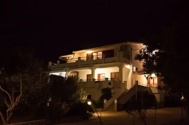 Apart Daire (UGA - perfect location - A4 -  Sanja()