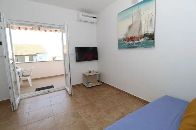 Apart Daire (Uga2 - 70m from the beach - A1-kat(2+)