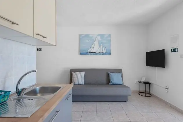Apart Daire (Uga2 - 70m from the beach - A2-prizem)
