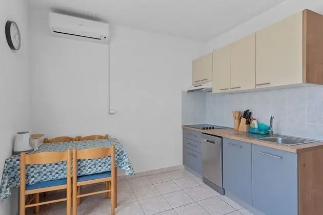 Apart Daire (Uga2 - 70m from the beach - A2-prizem)