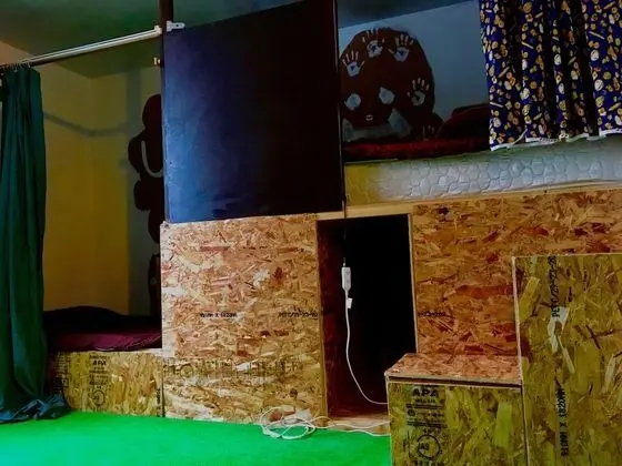 Ortak Ranzalı Oda, Sadece kadınlar için
