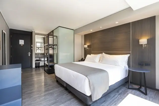 Junior Suit King Size Bed
