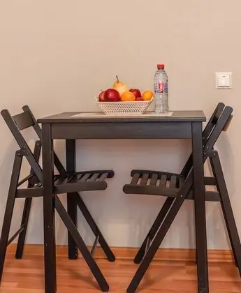 Basic İki Ayrı Yataklı Oda, Ortak Banyo