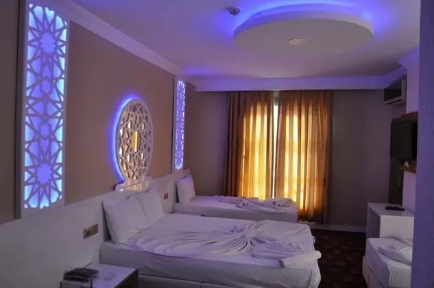 Standard Üç Kişilik Oda