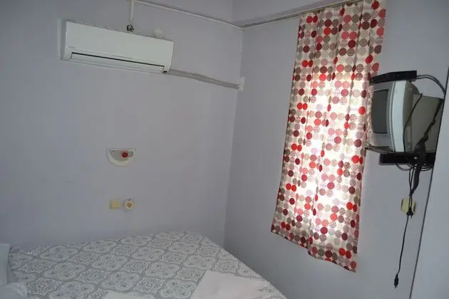 Tek Büyük Yataklı Oda