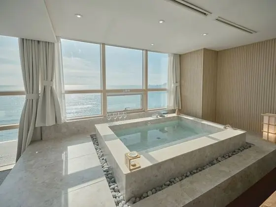Family Oda, Okyanus Manzaralı (Private Spa, Randomly selected)