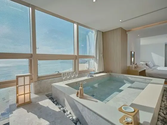 Family Oda, Okyanus Manzaralı (Private Spa, Randomly selected)