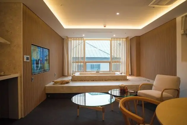[Annex Building] Spa Suite
