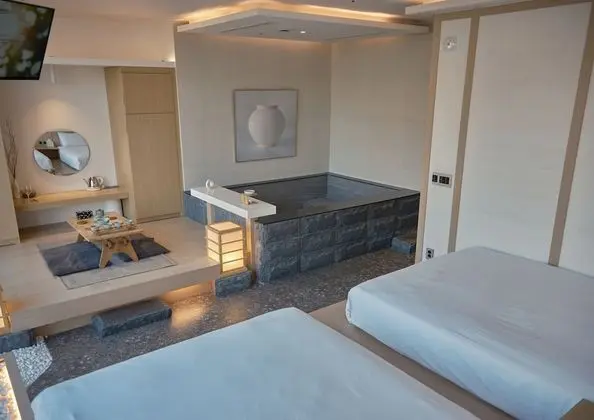 Family Twin Spa