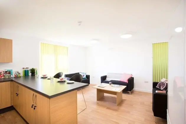 Tek Büyük Yataklı Oda (3/4 Size Small Double Bed)
