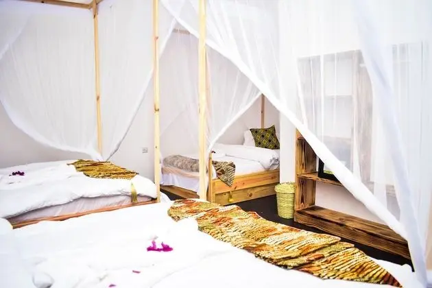 Deluxe Ortak Ranzalı Oda