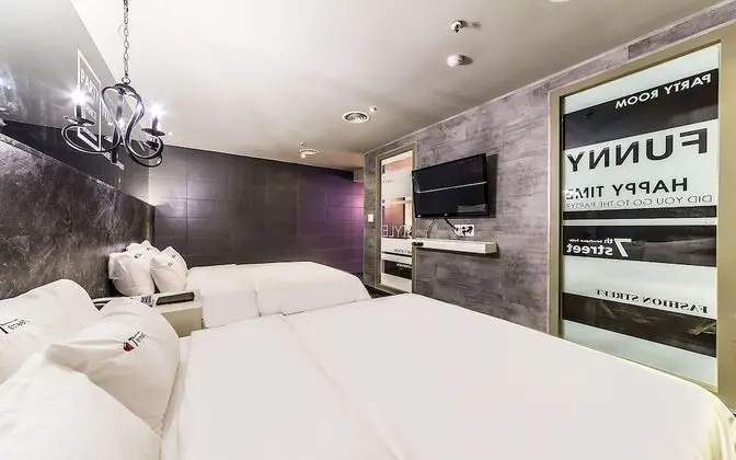 Oda (SE7EN (2 PC Karaoke Pool))