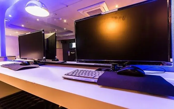 Oda (SE7EN (2 PC Karaoke Pool))