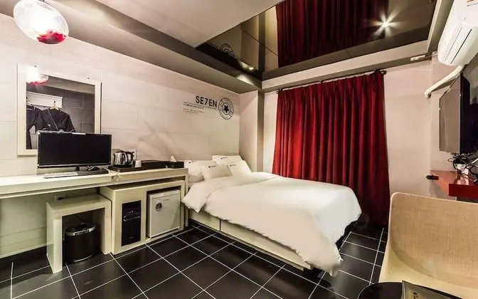 Oda (Standard (Netflix Available))