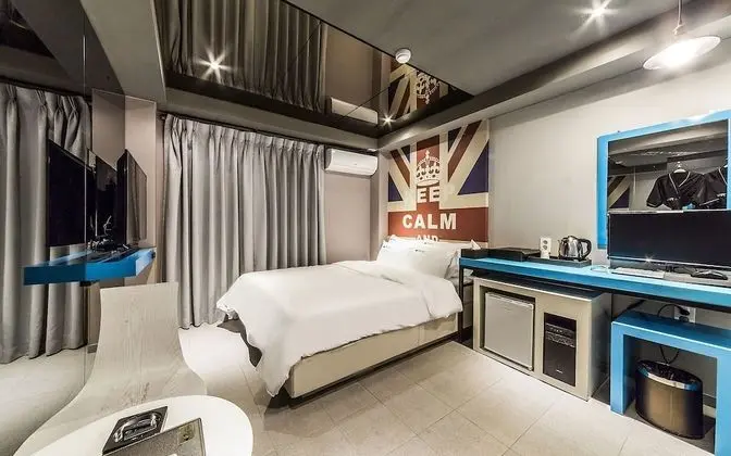 Oda (Standard (Netflix Available))