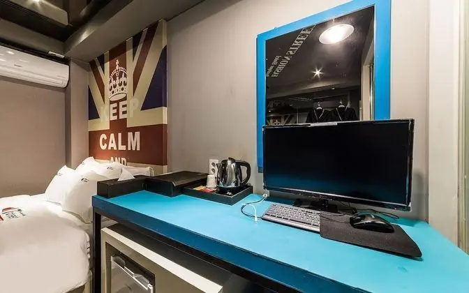 Oda (Standard (Netflix Available))