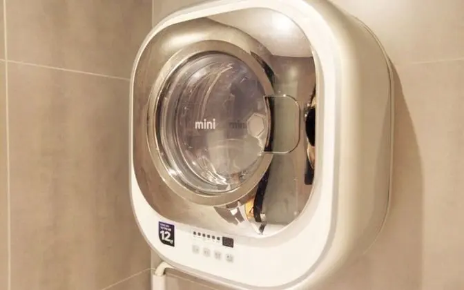 Oda (LUXURY Body Friend Massage Chair)