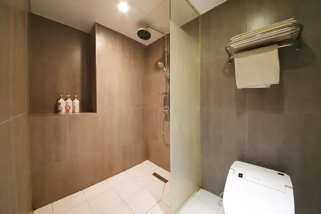 Oda (SUPERIOR Cinema Room & Bag 1PC)