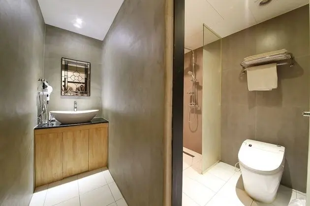 Oda (SUPERIOR Cinema Room & Bag 1PC)