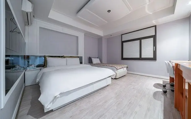 Oda (Twin (LG 55-inch smart TV Netflix Dis)