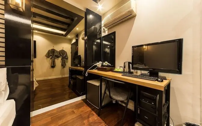 Oda (General room (walking only Netflix Wa)