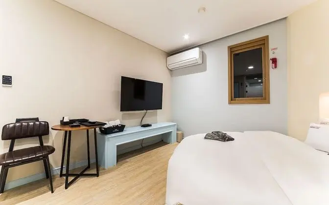 Oda (General (available to watch Netflix))