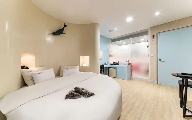 Oda (General (available to watch Netflix))