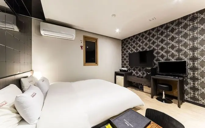 Oda (General (available to watch Netflix))