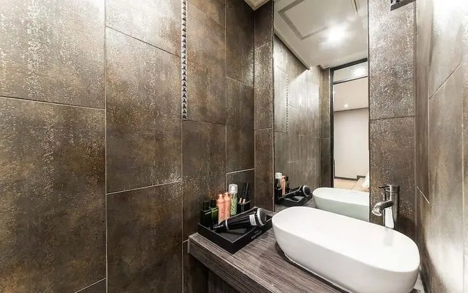 Oda (General (available to watch Netflix))