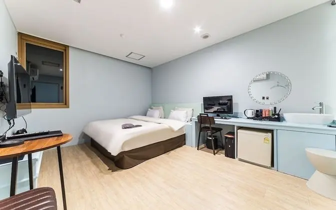 Oda (General (available to watch Netflix))