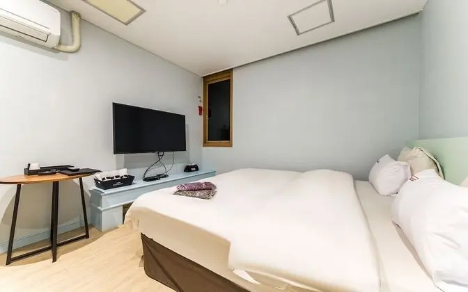 Oda (General (available to watch Netflix))