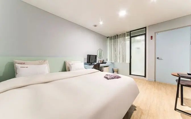 Oda (General (available to watch Netflix))