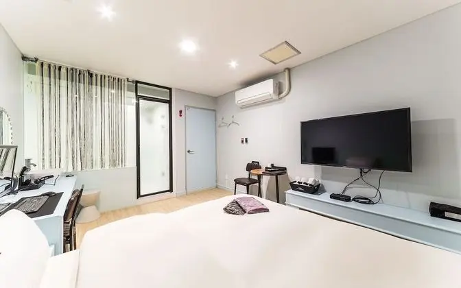 Oda (General (available to watch Netflix))