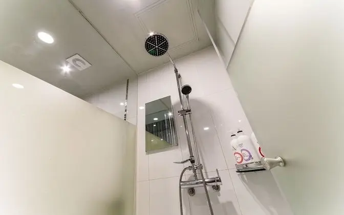 Oda (General (available to watch Netflix))