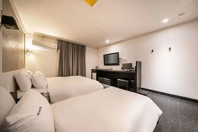 Deluxe İki Ayrı Yataklı Oda