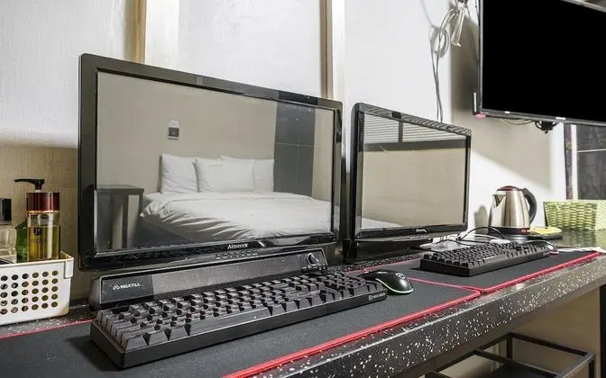 Oda (Couple PC Spa (Netflix available))