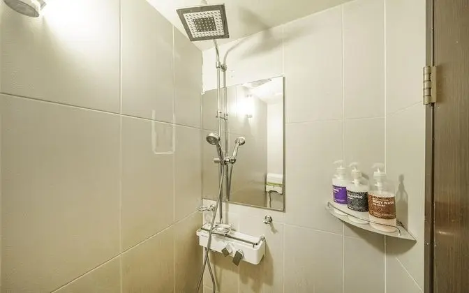 Oda (Couple PC Spa (Netflix available))