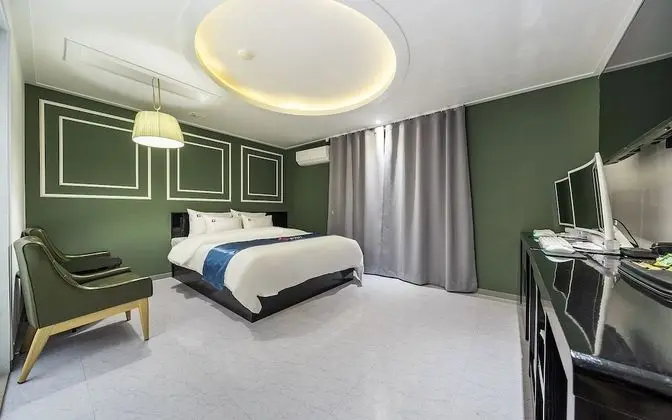 Oda (Twin PC(Netflix))