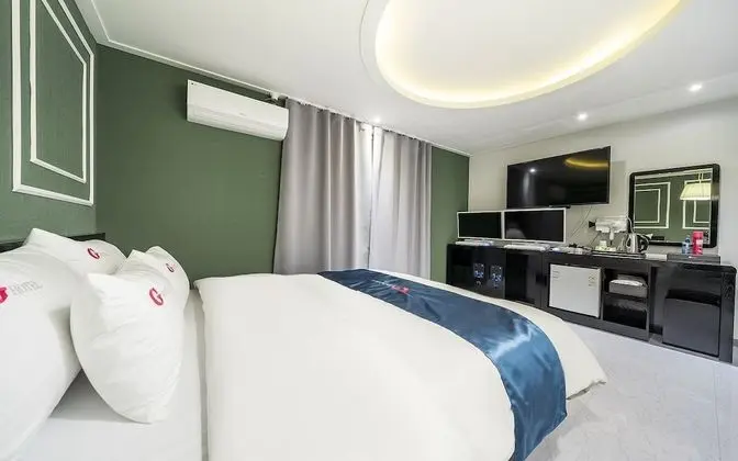 Oda (Twin PC(Netflix))