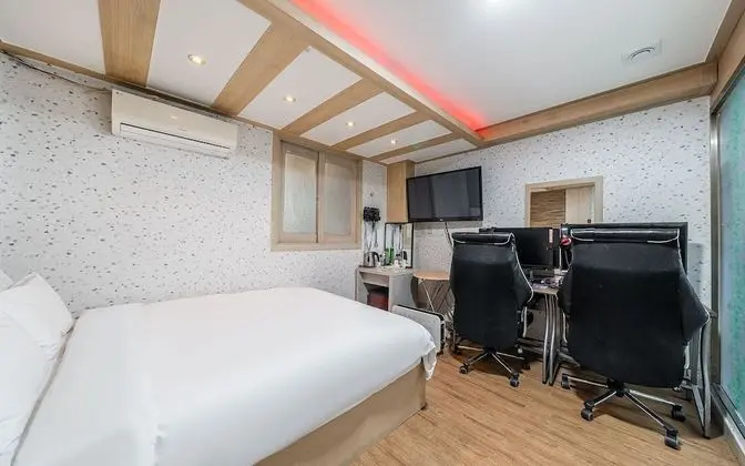 Oda (Special A (2 PC i5-10400/RTX2070/32-i)