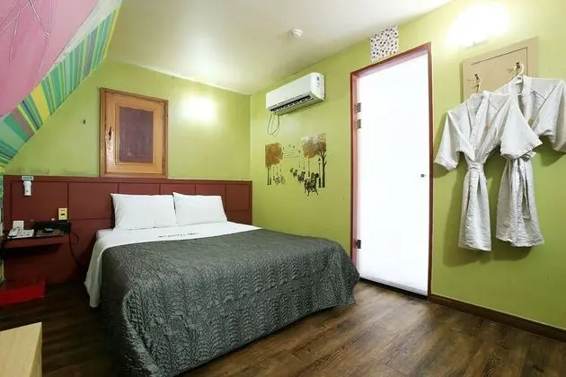 Oda (attic (no parking no smoking free Net)