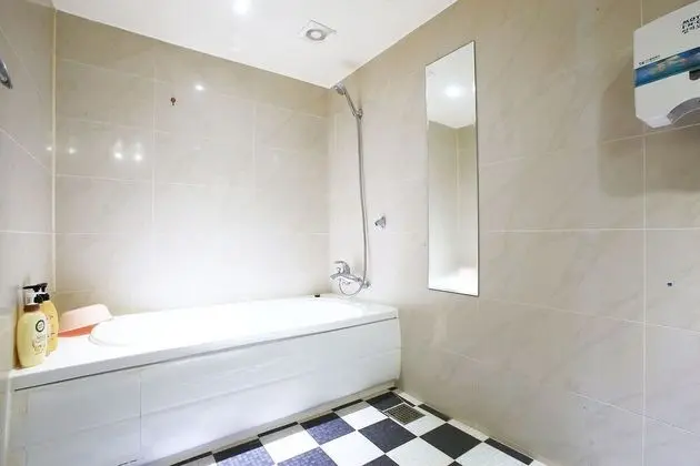 Oda (attic (no parking no smoking free Net)